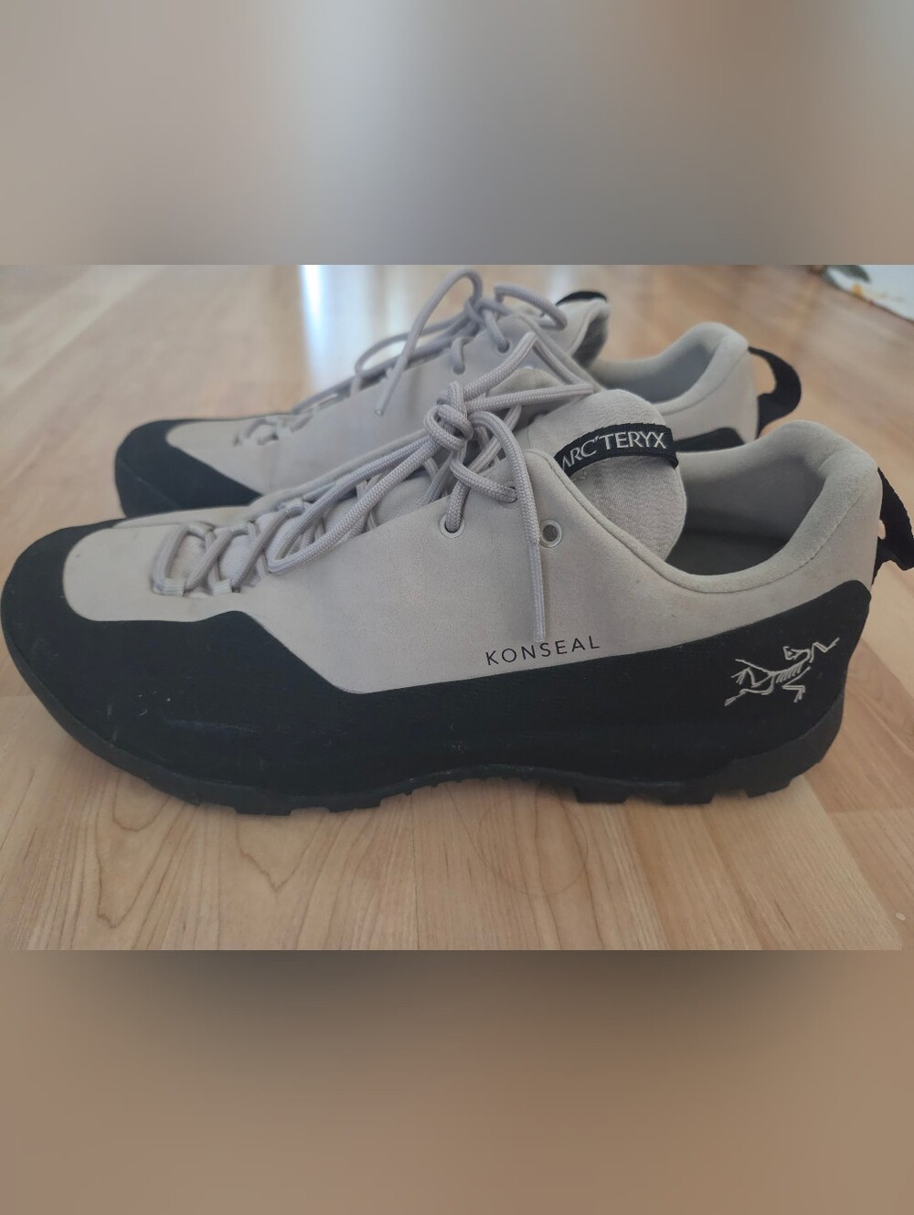 Konseal Arcteryx Hiking Shoes